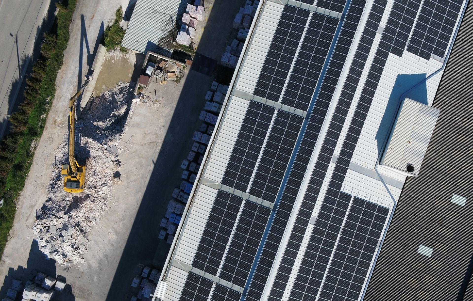 ECOINSIDE instala 3 mil painéis solares na cerâmica Dominó